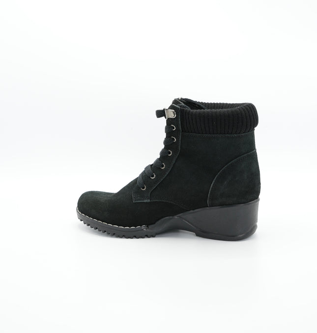 Botín en cuero negro