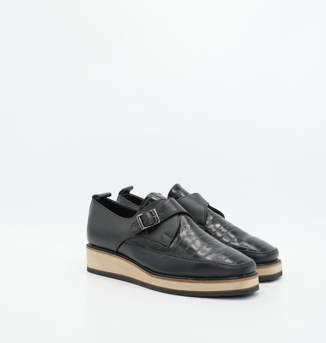 Zapato en cuero charol