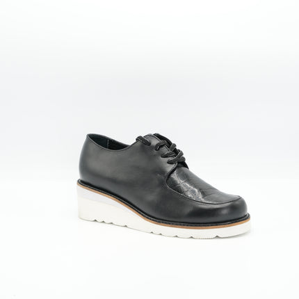 Zapato en cuero negro