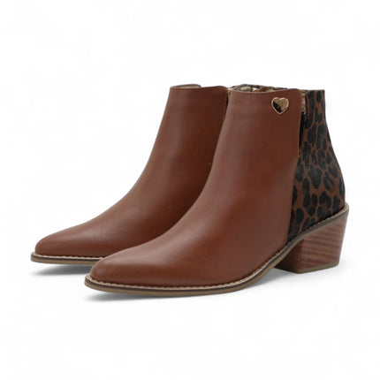 Botin cafe con talon de piel
