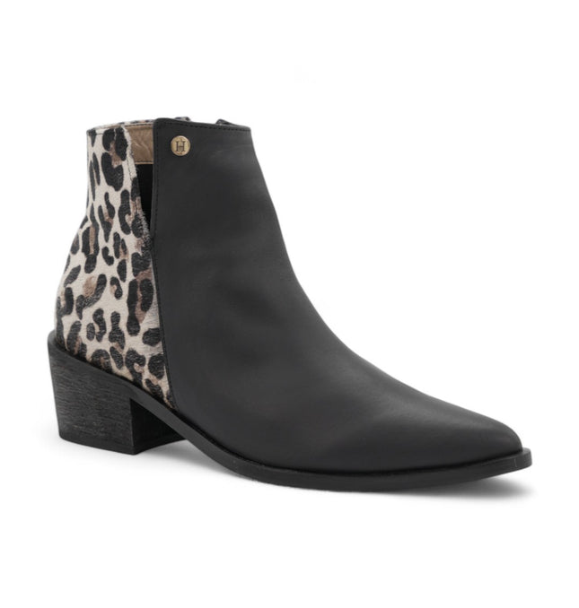 Botin negro con talon de piel