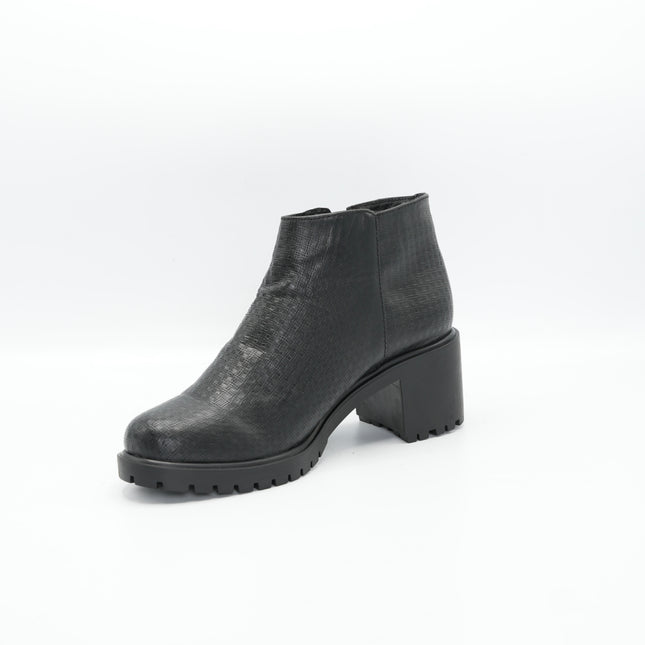 Botin en cuero negro