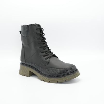 Bota en cuero negro