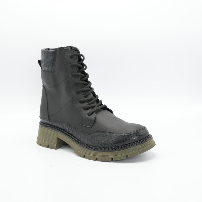 Bota en cuero negro