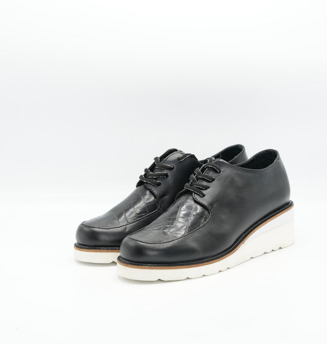 Zapato en cuero negro