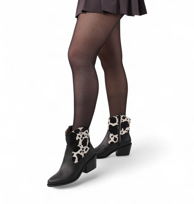 Botin negro con detalles de cuero