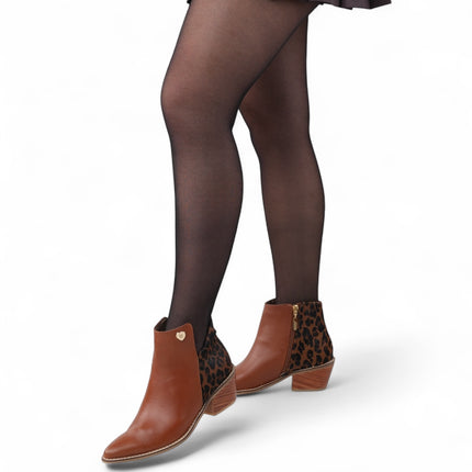 Botin cafe con talon de piel