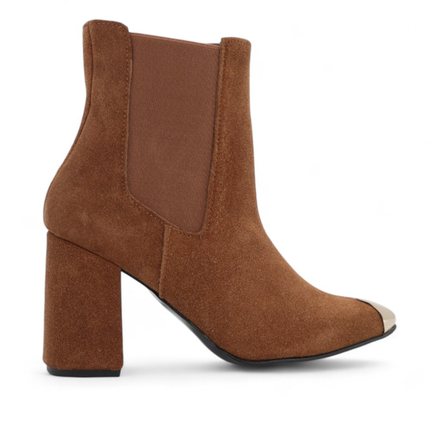 Botin cafe con detalle dorado